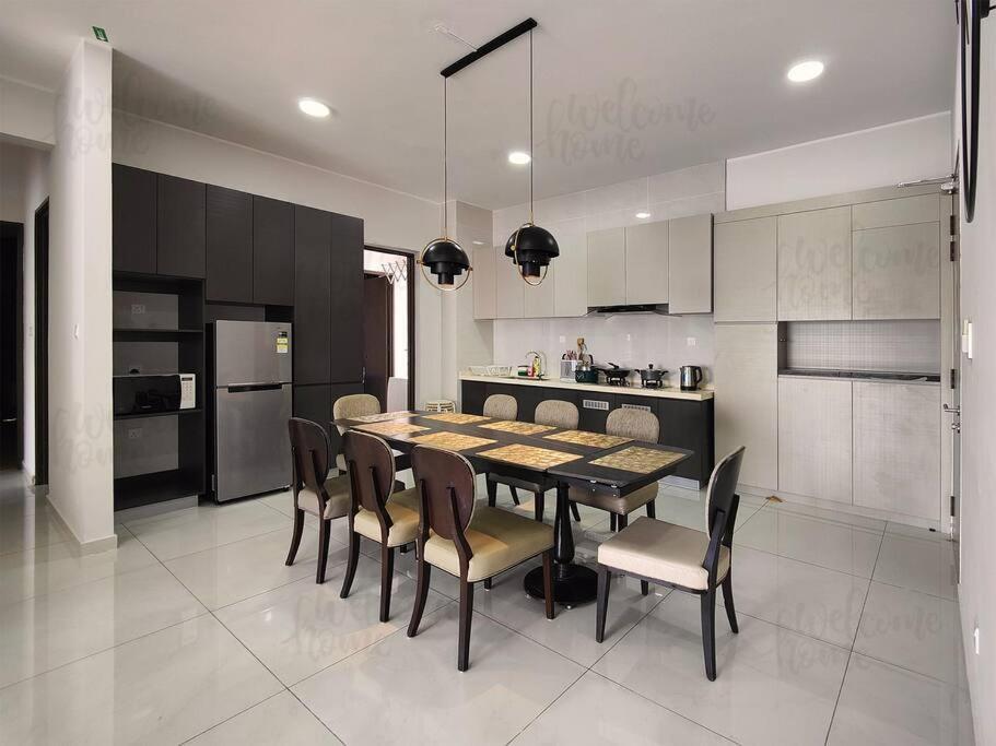 Bay Laurel, Country Garden Danga Bay Homestay By Welcome Home Johor Bahru Eksteriør billede
