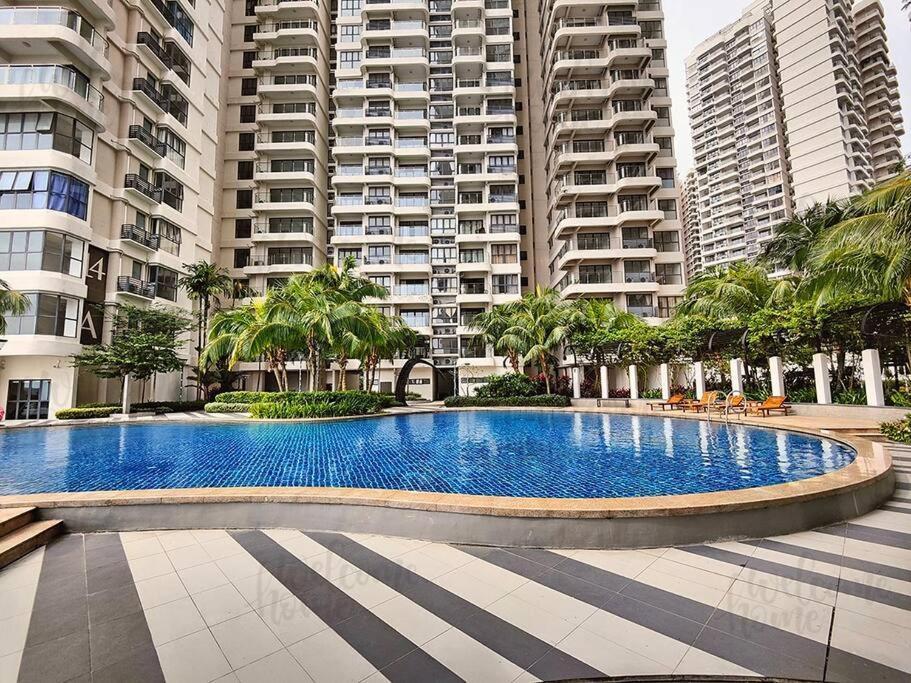 Bay Laurel, Country Garden Danga Bay Homestay By Welcome Home Johor Bahru Eksteriør billede