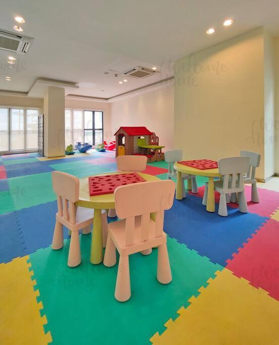 Bay Laurel, Country Garden Danga Bay Homestay By Welcome Home Johor Bahru Eksteriør billede