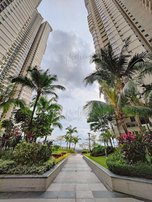Bay Laurel, Country Garden Danga Bay Homestay By Welcome Home Johor Bahru Eksteriør billede